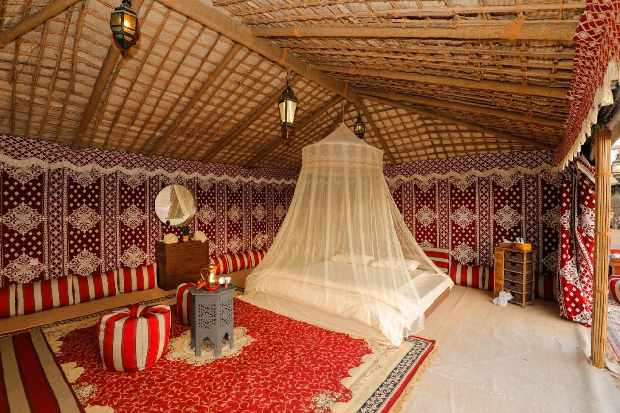 Al Khayma Camp "Elite Glamping & Dining In Experience" Hotel Hunaywah Bagian luar foto